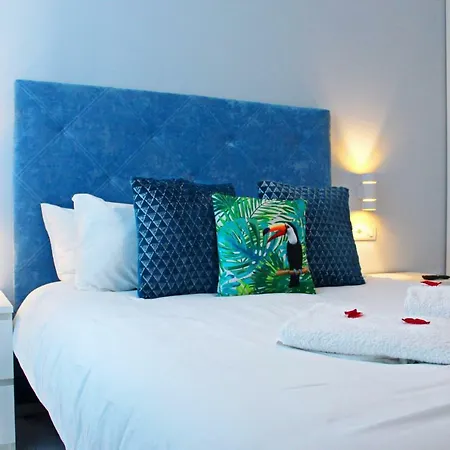 Apartment Aircon Americas 2min Off A 1 Bedrm Wifi Playa de las Americas (Tenerife)