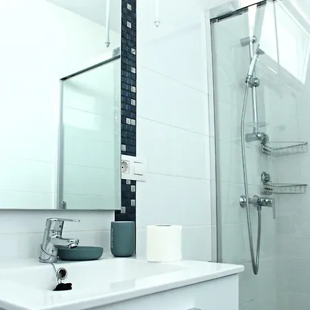 Apartment Aircon Americas 2min Off A 1 Bedrm Wifi Playa de las Americas (Tenerife)